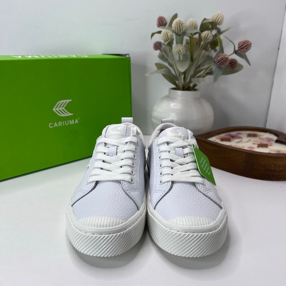 Cariuma OCA Low Casual Leather Sneaker White Women's 10 NWB - Picture 2 of 10